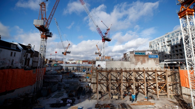 Liberal føring udvides i GTA, da Nanos -meningsmåling viser, at boliger fortsat er det største valgurnespørgsmål