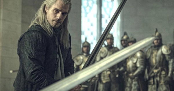 Henry Cavill præciserer forsigtigt forskellen mellem Warhammer og World of Warcraft, Entertainment News