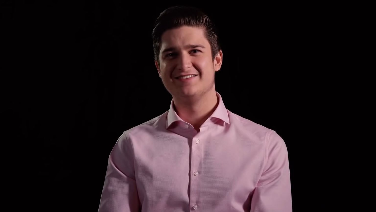 Twitch suspends League of Legends streamer Febiven for his recent comments (Image via YouTube/FNATIC)