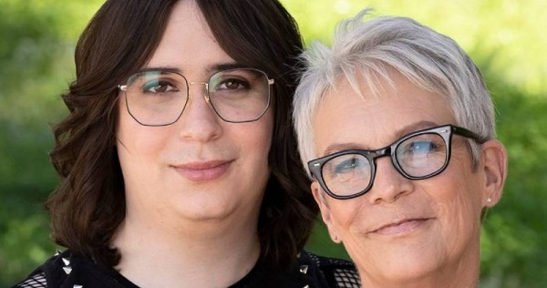 Jamie Lee Curtis begejstret for at stå for datterens bryllup i tilpasset World of Warcraft-kostume, Entertainment News