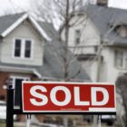Hamilton boligpriser fortsætter med at stige, mens GTA-købere 'kører, indtil de kvalificerer sig'