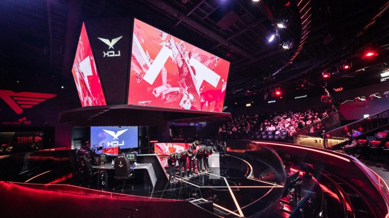 League of Legends-fans kræver mere end nogensinde til T1 forud for Worlds 2022