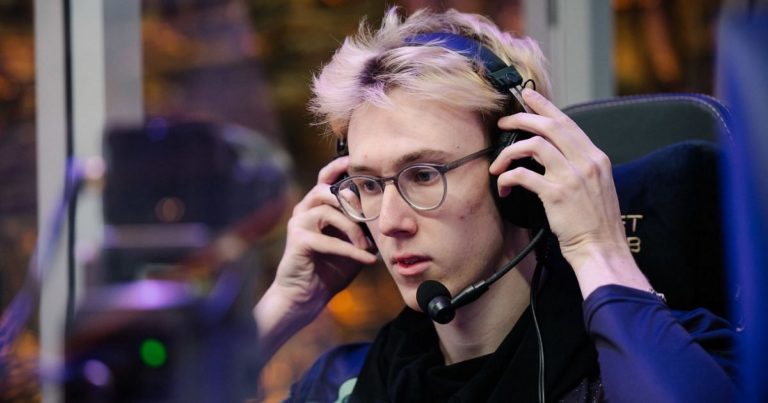SabeRLight- hyper alle på Twitch efter at være klatret tilbage til 12k MMR i Dota 2