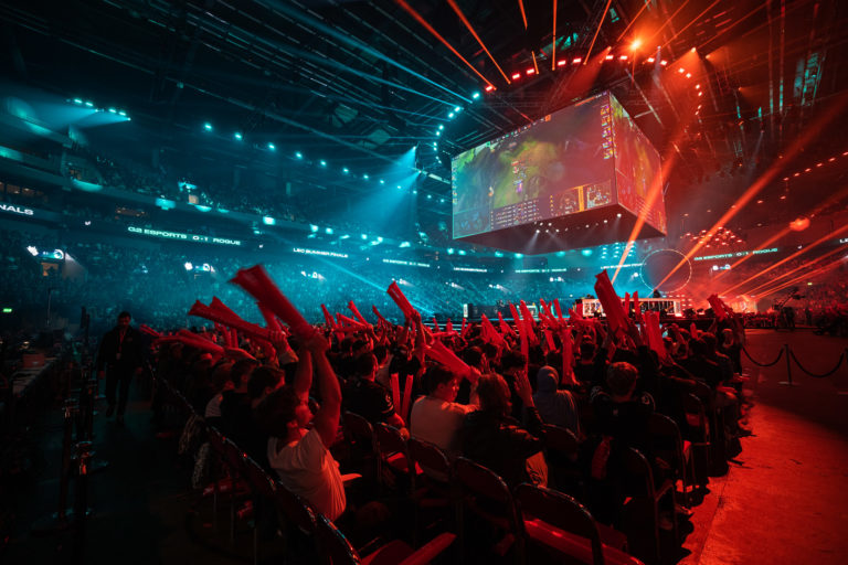 En afslappet fans guide til, hvem du skal rod efter ved 2022 League of Legends World Championship