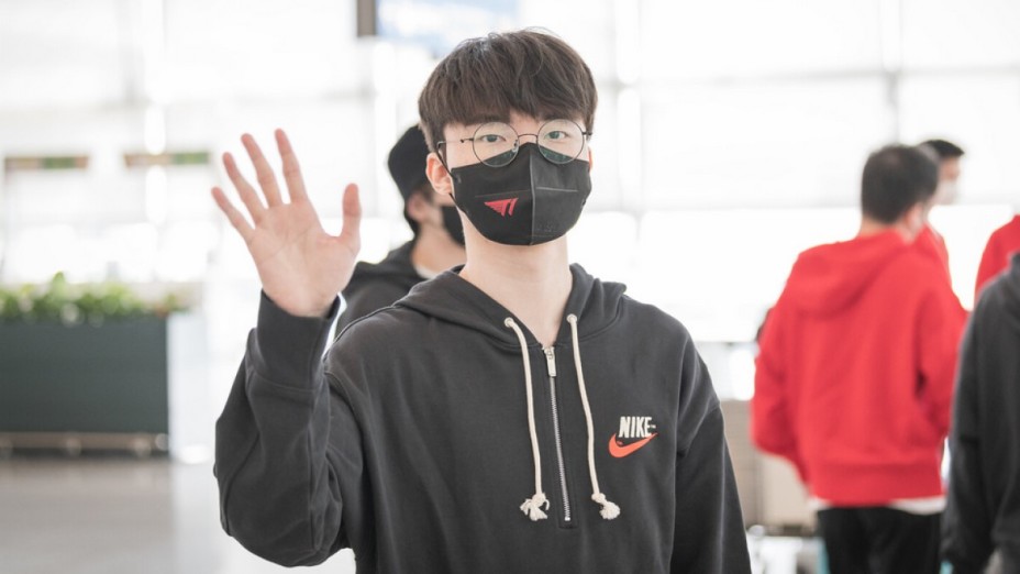 LoL: Faker humilie un autre joueur professionnel sans le faire exprès...