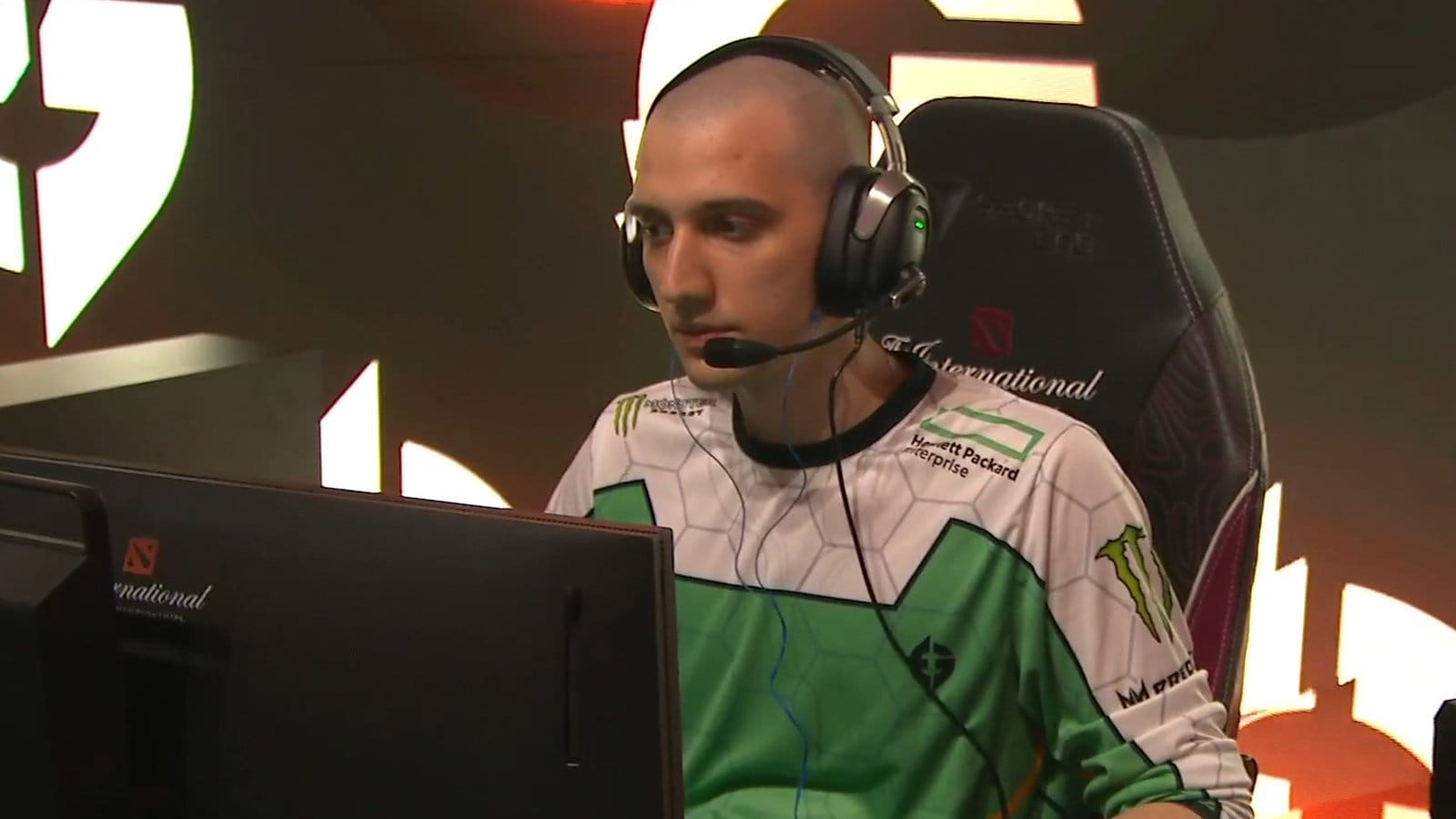 Hvorfor optræder skaldede Dota 2-spillere på The International?