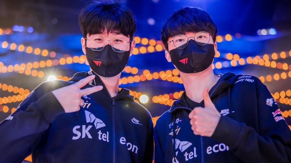 Dette er Zeus' første gang i Worlds og med LoL GOAT Faker ved sin side, sagde han, at han har været selvsikker hele vejen igennem. (Foto: Riot Games)