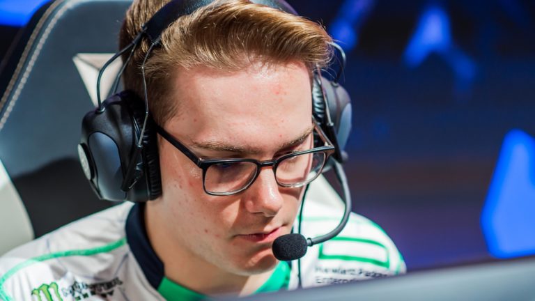 EG Inspireret af, hvorfor det var 'personligt' for ham at slå MAD Lions ved LoL Worlds 2022
