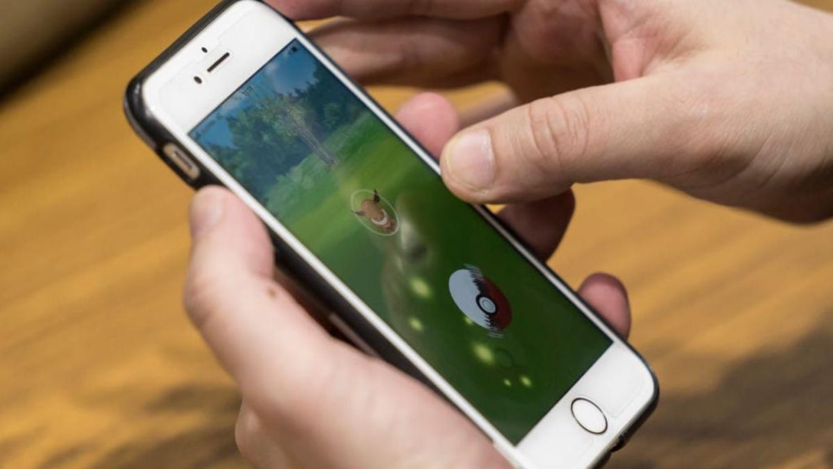 Far og 'Voksen søn' fundet skyldige i løbet af 2018 Pokémon Go 'Brawl'