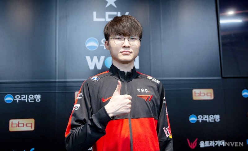 League of Legends Pro Faker kan ikke købes for en kontrakt på $20 millioner eller endda en...