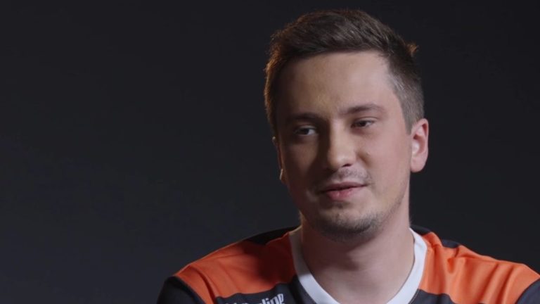 Solo fjernet fra NAVI Dota 2-liste efter TI11 LCQ-tab, rygter om interne problemer