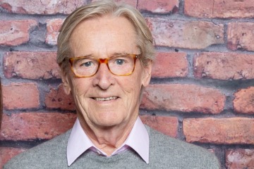 Corrie-legenden Bill Roache, 90, underskriver en ny kontrakt for at blive på brosten