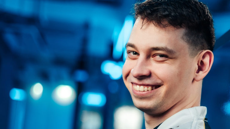 Nisha er i rødglødende form for Team Liquid, men en rival Dota 2 mid laner 'ejer' ham hvert scrim