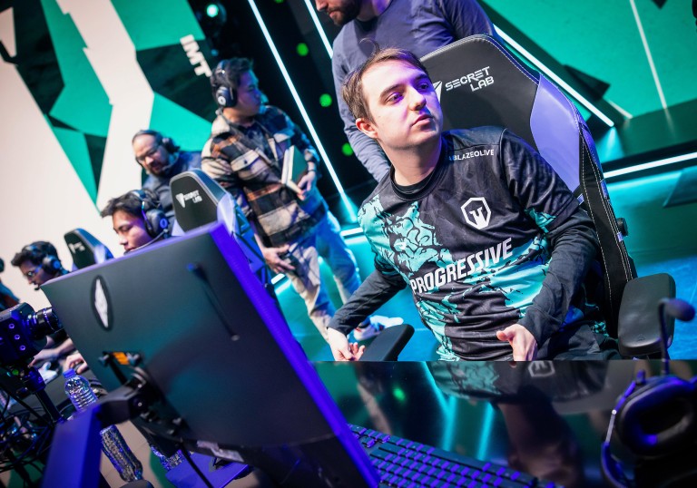Ablazeolive kalder tid på LCS-karriere på grund af bekymringer, at LoL pro-play 'hæmmer' hans liv