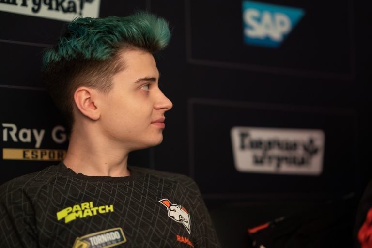 RAMZES ønskede ikke at slutte sig til Solos hold, men han lyttede til sin Dota 2-far