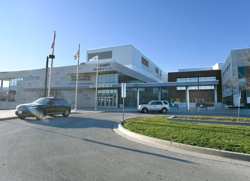 St Joes West 5. COVID-center lukker i slutningen af ​​marts – bayobserver.ca Hamilton, Burlington og GTA