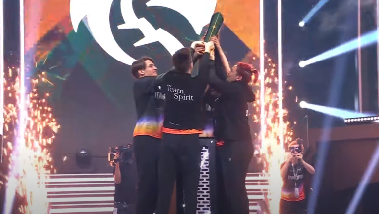 Workforce Spirit vender tilbage til Dota 2-topmødet, vinder $15 millioner Riyadh Masters 2023