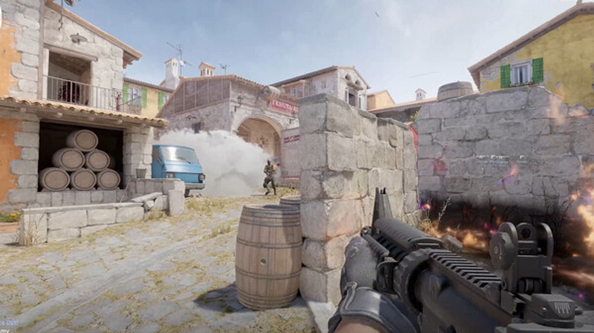 How to Change Hands in Counter-Strike 2