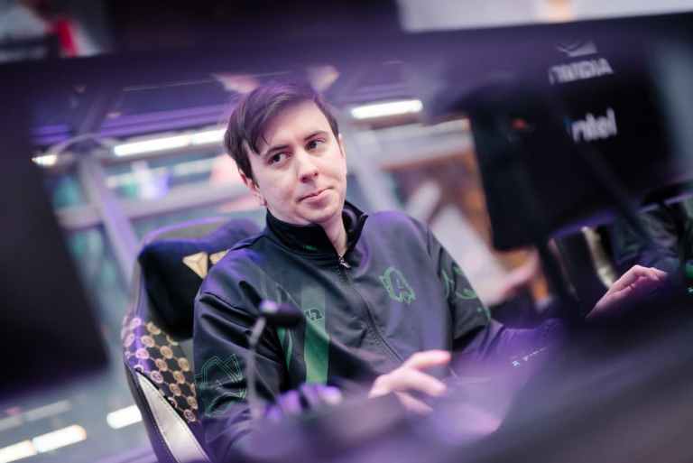 Alliance to hold odd Dota 2 tryouts for new roster without kicking current players