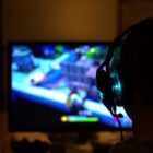 How do I withdraw bitcoins earned in Counter-Strike (CS)?