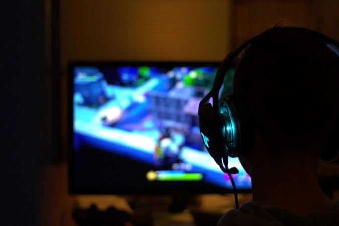 How do I withdraw bitcoins earned in Counter-Strike (CS)?
