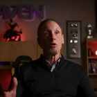 Brian Raffel, medstifter af Raven Software, går på pension: et vendepunkt for industrien. Raven Software co-founder Brian Raffel retires